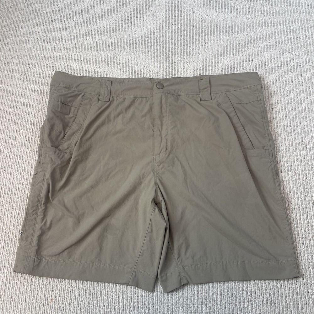 Royal Robbins Men's 40 Hiking Outdoors Nylon Shorts Beige Pockets